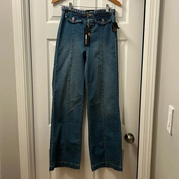 Fashion Nova jeans, high-rise, wide leg size 7, junior - Picture 2 of 9